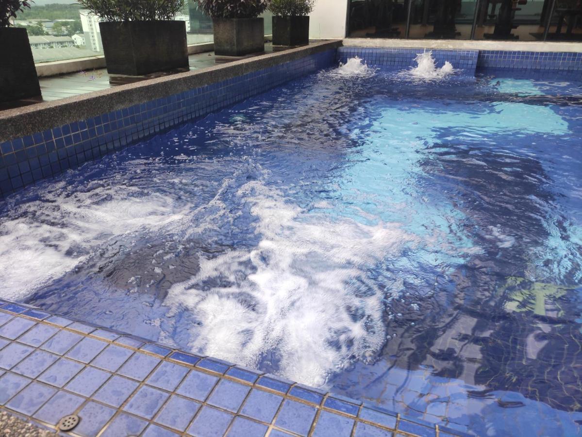Pangsapuri 5 Mins To Midvalley Netflix 3bedroom *
