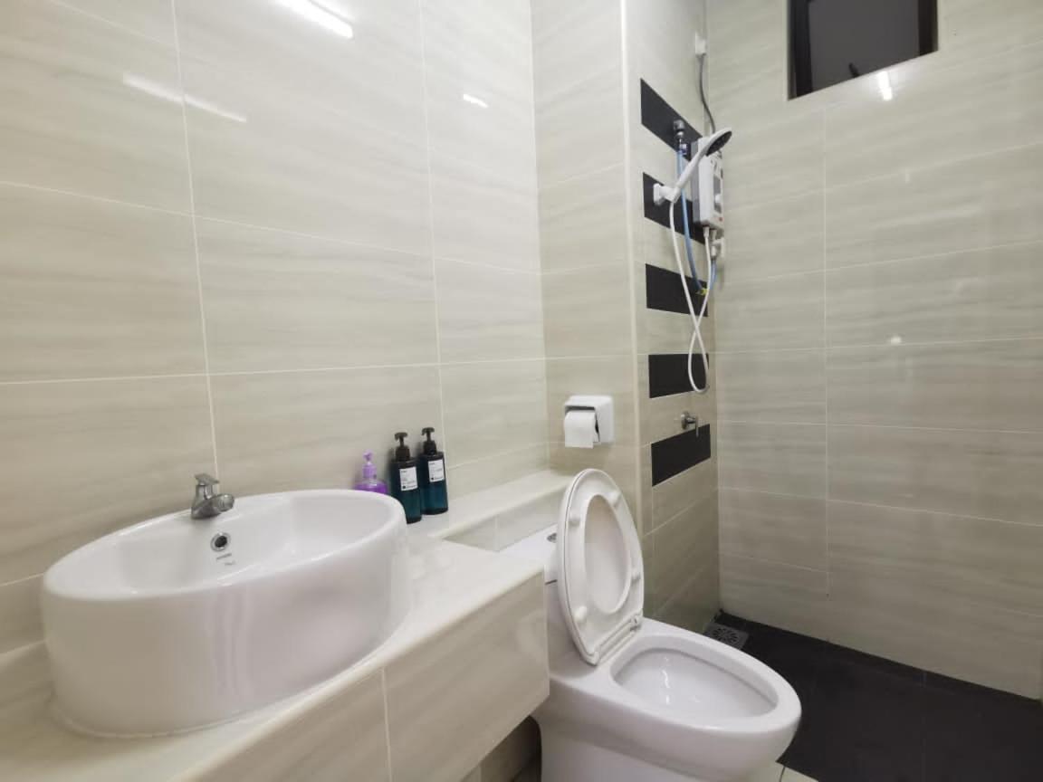 5 Mins To Midvalley Netflix 3bedroom * Johor Bahru