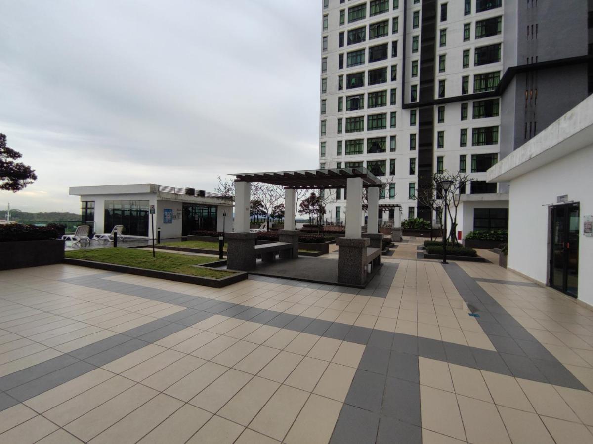 5 Mins To Midvalley Netflix 3bedroom Pangsapuri Johor Bahru
