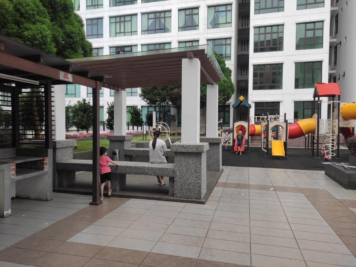 5 Mins To Midvalley Netflix 3bedroom Pangsapuri Johor Bahru